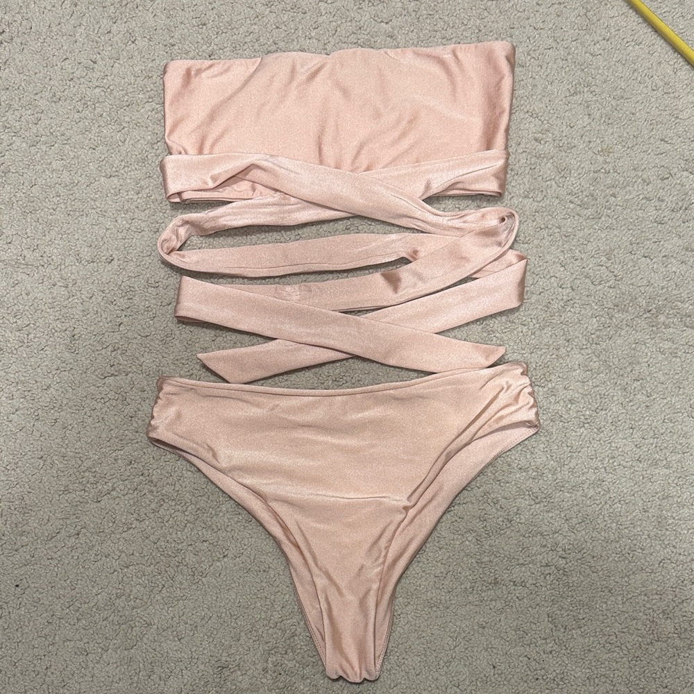 Tularosa Legacy Bikini in Blush Pink Size M - Picture 2 of 6